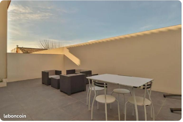 Maison De L'Occitanie Villa Bessan Exterior photo